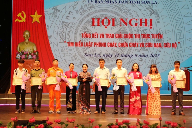 Sơn La: Trao giải thi tìm hiểu Luật Phòng cháy, chữa cháy và cứu nạn cứu hộ